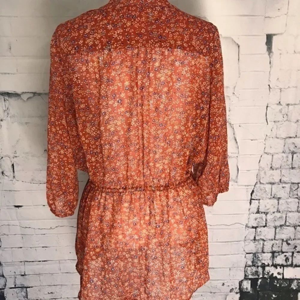 MOSSIMO blouse  - Picture 4 of 6